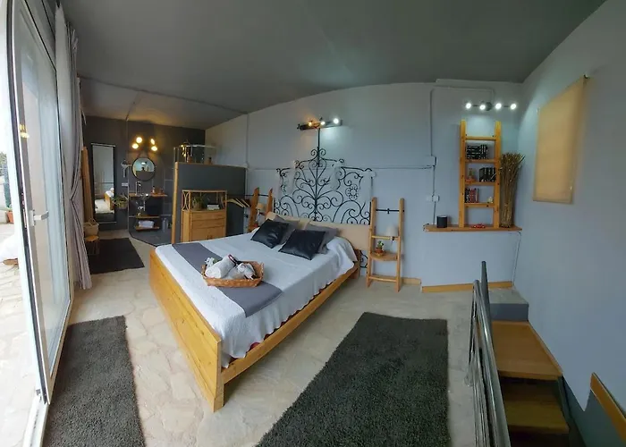 Вилла Anglada, With A Private Pool And Jacuzzi