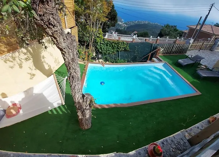 Anglada, With A Private Pool And Jacuzzi Вилла *