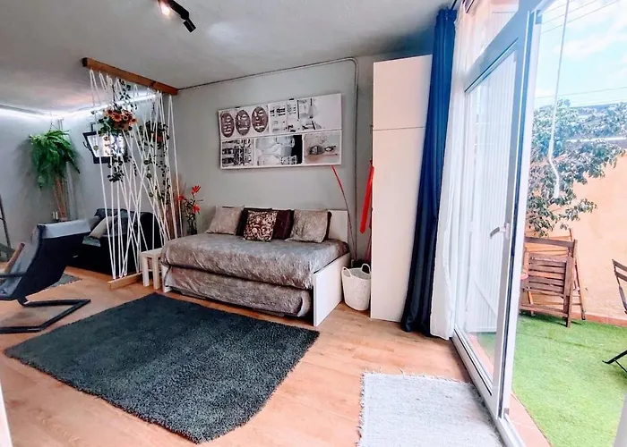 Anglada, With A Private Pool And Jacuzzi Willa *